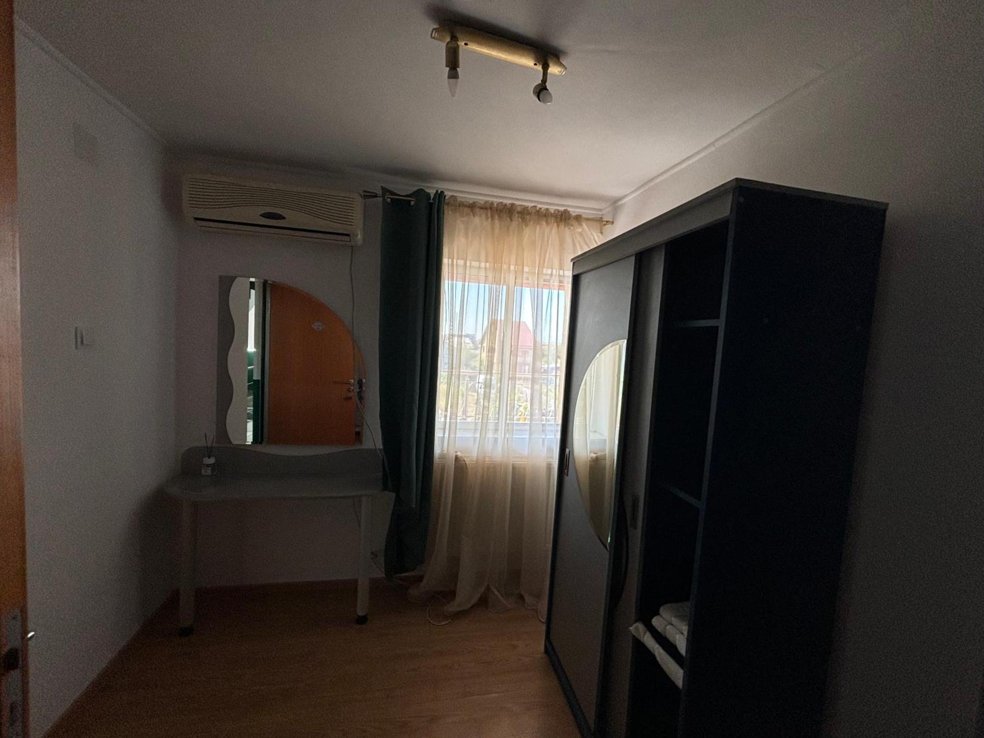 Hypnotic Villa Питешти Экстерьер фото